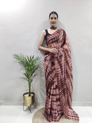 KRIYANSH Printed Daily Wear Silk Blend, Georgette Saree(Black)