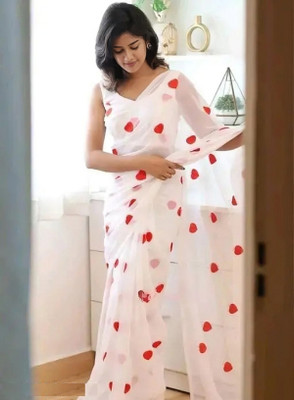 Aika Embroidered Bollywood Georgette Saree(White)