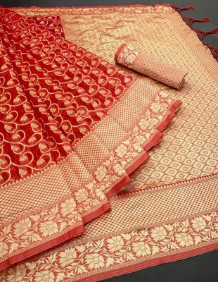 Harshiv Textile Self Design Kanjivaram Art Silk Saree(Red)