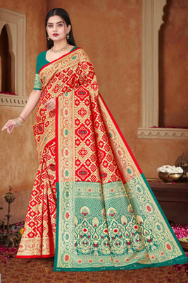 Falessa Woven Banarasi Art Silk Saree(Red)