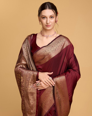 HouseOfCommon Self Design Kanjivaram Jacquard Saree(Maroon)