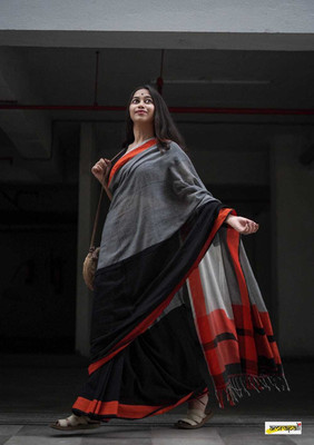 ADK Woven Handloom Pure Cotton Saree(Grey)