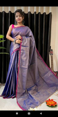 BiswasTextiles Self Design Handloom Cotton Blend Saree(Light Green)