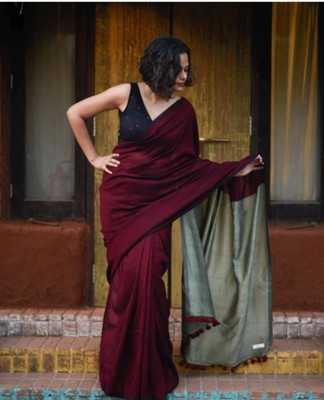 GOLU Printed Handloom Cotton Blend Saree(Maroon)