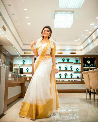 KHODIYAR ENTERPRISES Self Design, Solid/Plain Bollywood Georgette Saree(Multicolor)