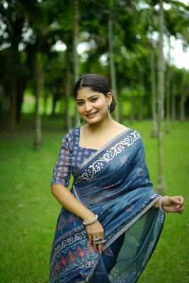 PeachPetals Printed, Geometric Print Banarasi Cotton Silk Saree(Blue)