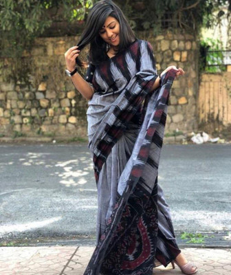 binita Self Design Sambalpuri Cotton Blend Saree(Grey, Black)