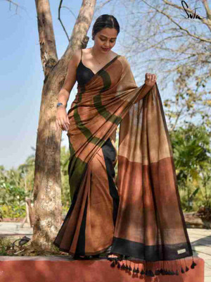 LushLooms Striped Handloom Handloom Cotton Blend Saree(Brown)