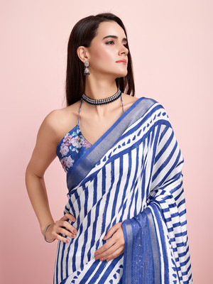 RekhaManiyar Printed Bollywood Silk Blend Saree(Light Blue)