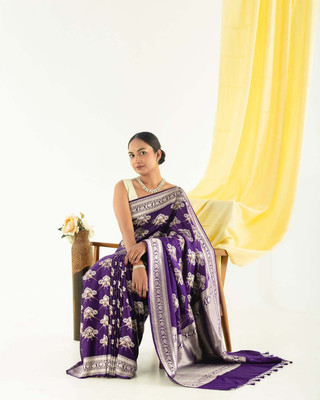 Begum Collection Self Design Kanjivaram Art Silk Saree(Dark Blue)