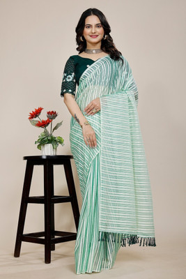 JIVI CLOTHING Self Design, Solid/Plain, Embroidered Bollywood Chiffon Saree(Light Green)