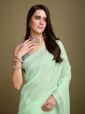 RekhaManiyar Self Design Bollywood Linen Saree(Light Green)