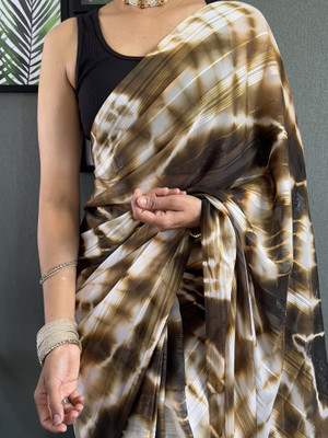 SICHYAH Tie-Dye Bollywood Georgette Saree(Brown)
