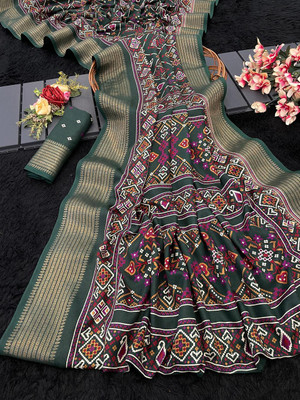 SICHYAH Woven Bollywood Silk Blend Saree(Green)