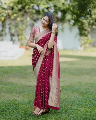 Dhruvil Impex Self Design Banarasi Silk Blend Saree(Maroon)
