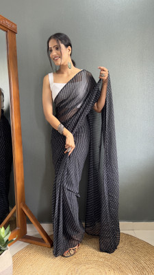 Moda Rapido Striped Bandhani Georgette Saree(Black)