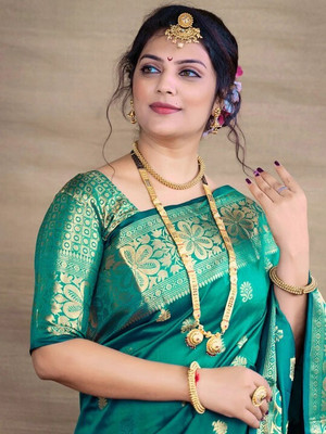Woven Banarasi Silk Blend Saree(Dark Green)