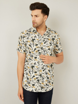 Le Mec Men Printed Casual White, Yellow, Dark Green Shirt