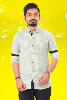 PUBHIZA Men Checkered Casual Green Shirt