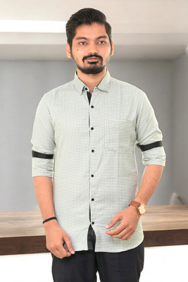 PUBHIZA Men Checkered Casual Green Shirt