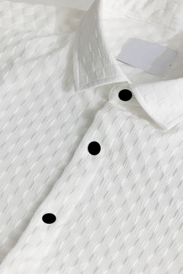 Shirteum Men Self Design Casual White Shirt