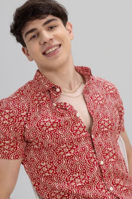 Sarmaishi Men Printed Casual Red Shirt