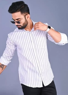 Surhi Men Striped Casual White Shirt