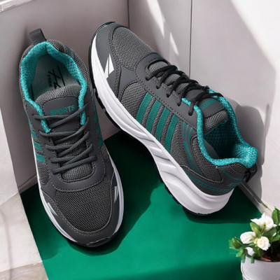 Free Kicks SW LINESOLE Grey Dailywear Casuals For Men(Grey , 9)