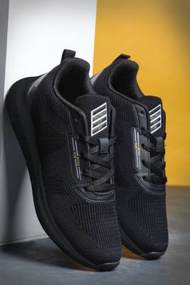 Columbus black sale running shoes