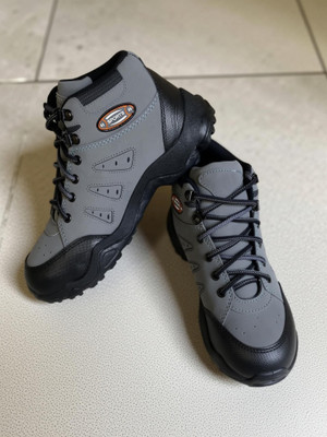 PENNEN PENNEN stylise Sports shoes for Men's gym,Running, high quality shoes for Men's. Casuals For Men(Grey)