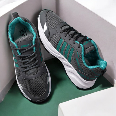 Free Kicks SW- LINESOLE Grey Dailywear Running Shoes For Men(Grey , 9)