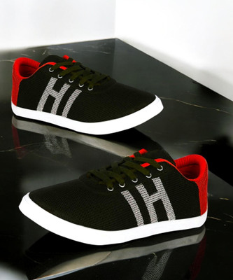 house of common Sneakers For Men(Black, Red , 6)