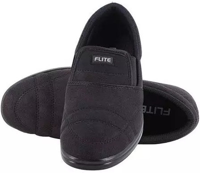 FLITE Slip On Sneakers For Men(Black , 7)