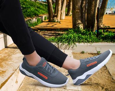 Trendy running shoes 2018 outlet