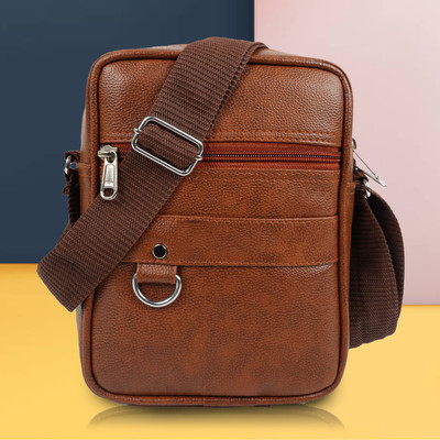 ZipCraze Men Tan Messenger Bag