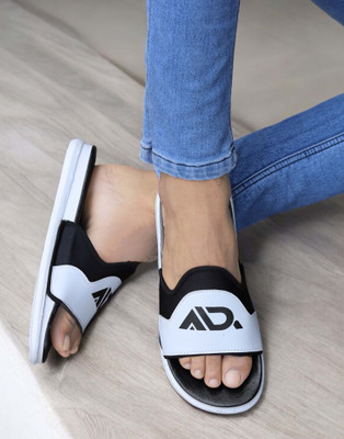 aadi Men Slides(White , 8)