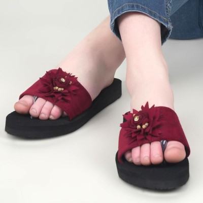 LoveHush Women Slides(Maroon , 4)