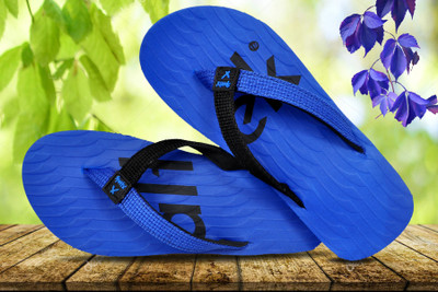 Altek Men Flip Flops(Blue , 8)