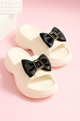 FOAMTEK Women Slippers(Off White , 5)
