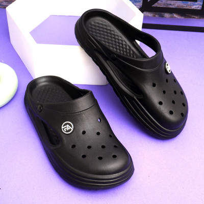 ventus Men Clogs(Black , 8)