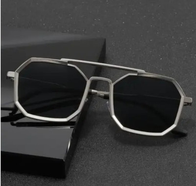 peter india Retro Square Sunglasses(For Men & Women, Black)