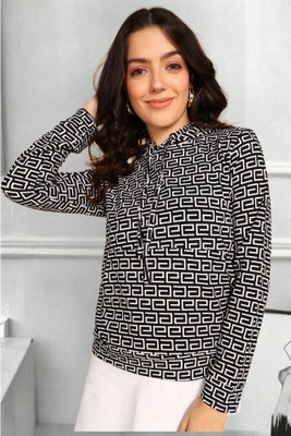 METRONAUT Full Sleeve Self Design Women Sweatshirt