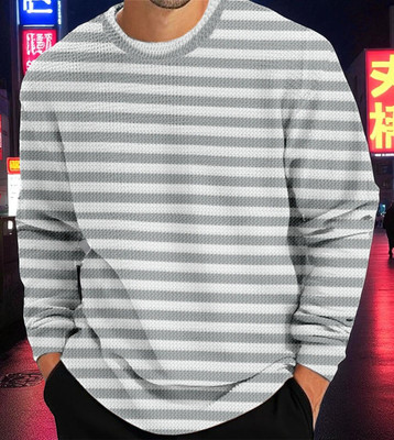 BURRMELLOW Striped Men Round Neck Grey, White T-Shirt