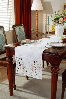 MONKDECOR Pink 177.8 cm Table Runner(Satin)