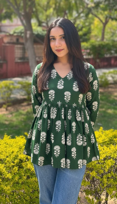 FABZARI Women Printed Straight Kurta(Green)