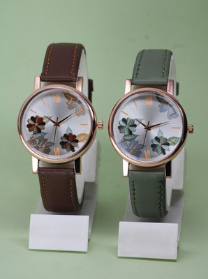 Trex RIZZLY New Flower Designe Dial Classic Analog Wrist Watch Analog Watch  - For Girls