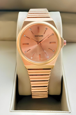 Endeavour DRW007 Stripbar Belt ROUND DIAL Analog Watch  - For Women