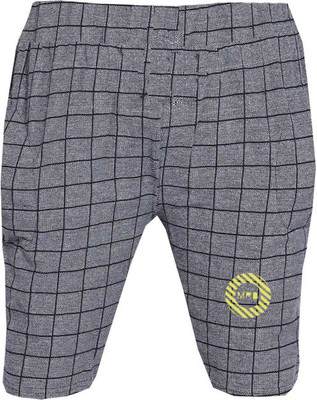 MRB Checkered Men White Regular Shorts