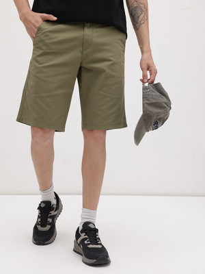 Roadster Solid Men Green Chino Shorts