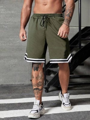 Lripsome Striped Men Khaki Regular Shorts